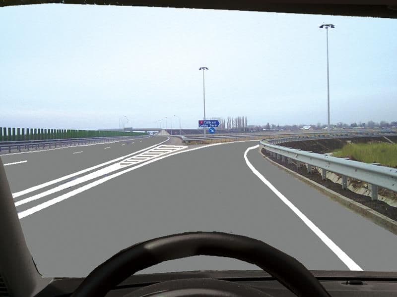 În această situaţie constataţi că părăsiţi autostrada în mod eronat. Cum procedaţi?